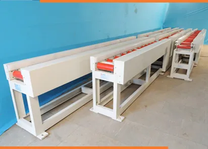 Powered roller conveyor